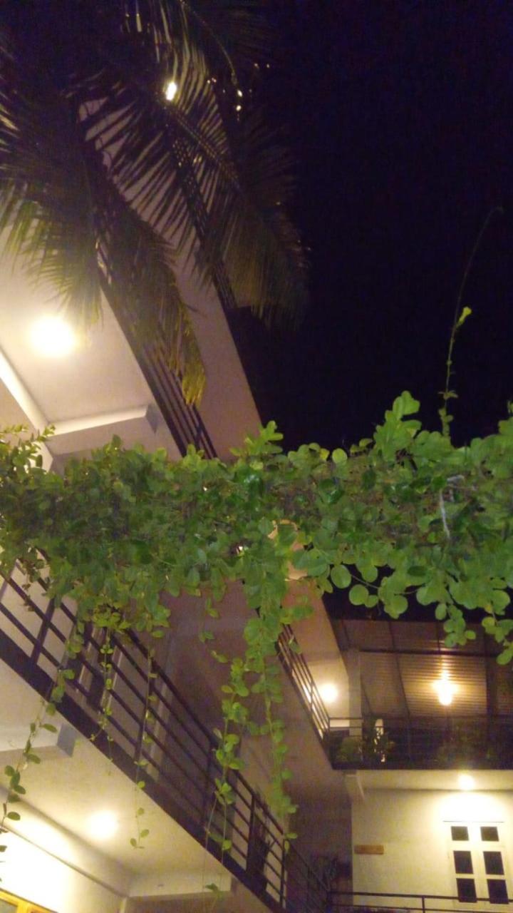 Lake Edge Resort Holambra Exterior foto